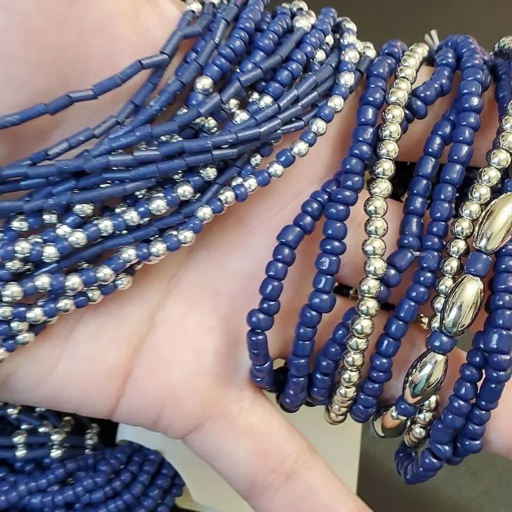Jaclyn Smith blue necklace and bracelet matching set